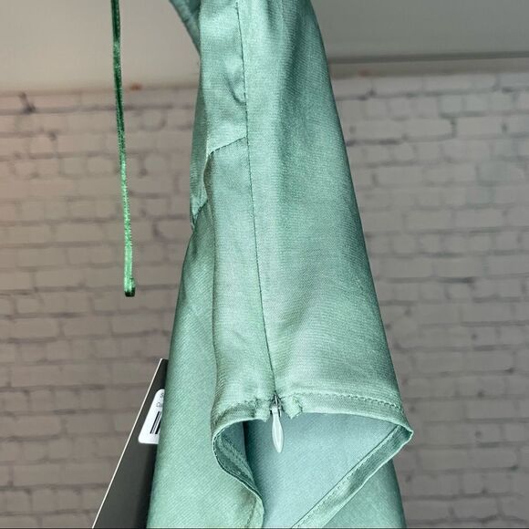 Le Lis Crop Top - Picture 4 of 7